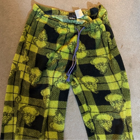 Dr. Seuss Other - Grinch pajama pants